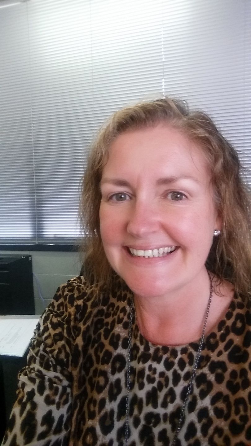 LoveSkin customer Amanda's radiant skin. 